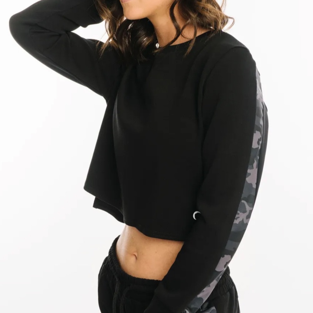 Zyia Laila Crop Sweatshirt